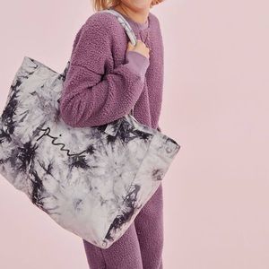 Victoria’s Secret PINK Zip Tote | Tie-dye